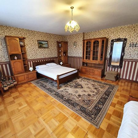 Usagyba Chausov Bed & Breakfast Vilyeyka Bagian luar foto